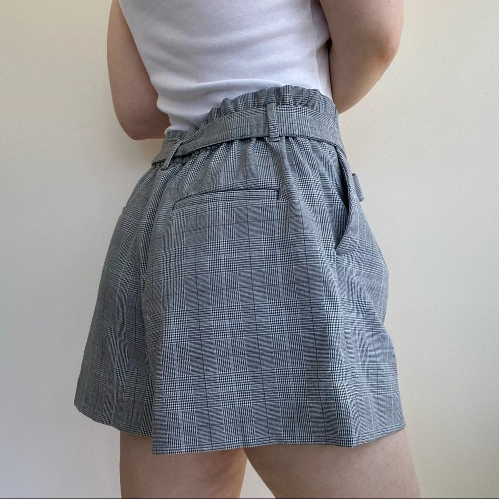 LOFT Houndstooth Grey Fall Shorts Size 12